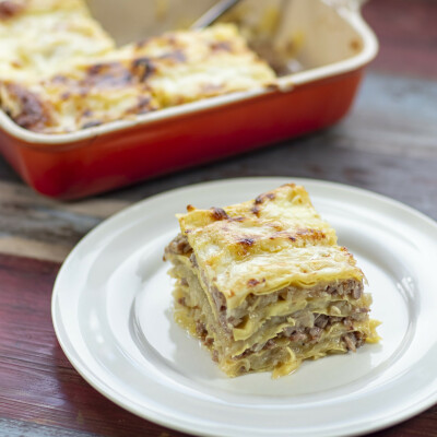 Lasagne salsiccia e cipolle
