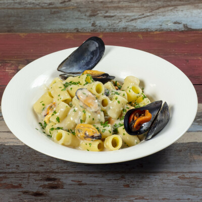 Pasta cozze e pecorino