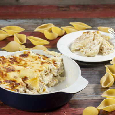 Conchiglioni ripieni di prosciutto cotto e ricotta al forno