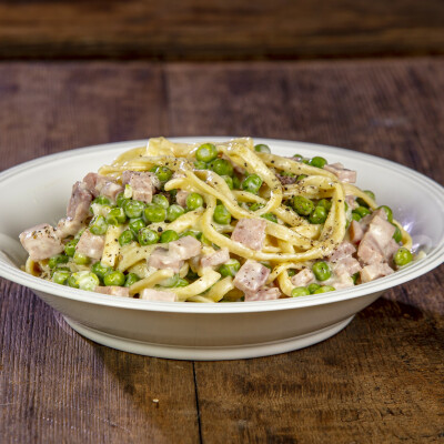 Pasta mascarpone piselli e prosciutto cotto