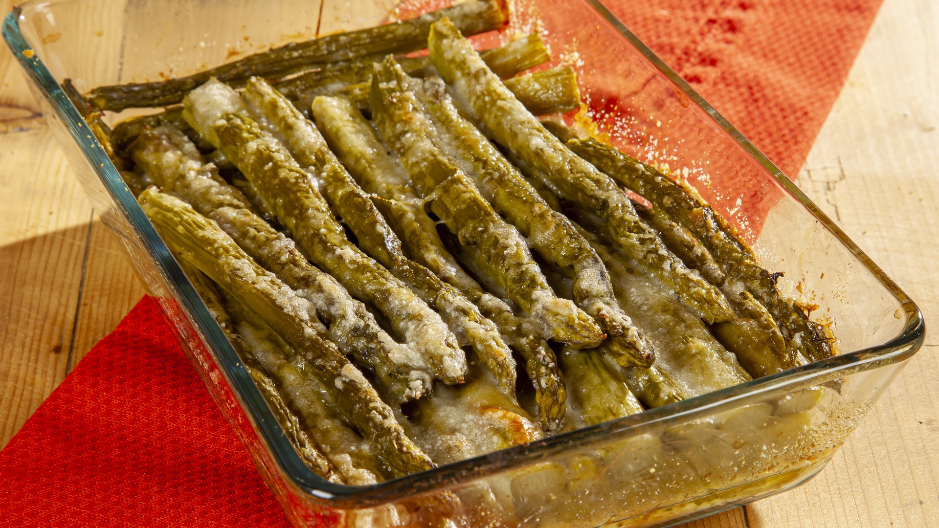 Asparagi alla parmigiana