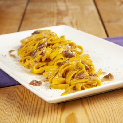 Fettuccine al burro e alici